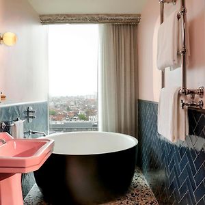 Roomy Bath Skyline View